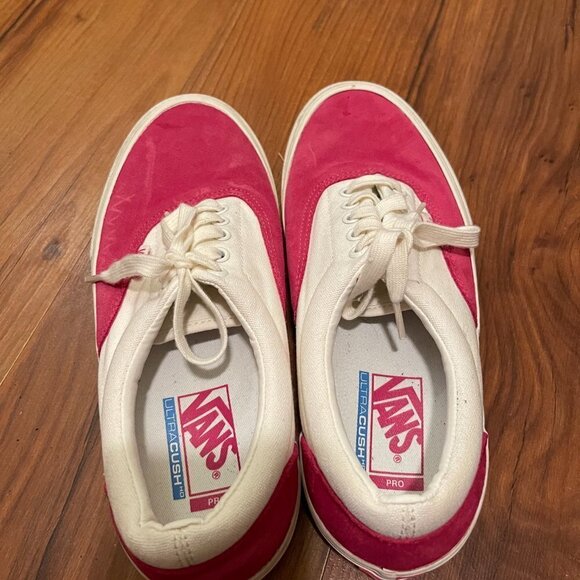 Men's Vans Pink Suede Shoes Size 9.5 - Picture 3 of 5